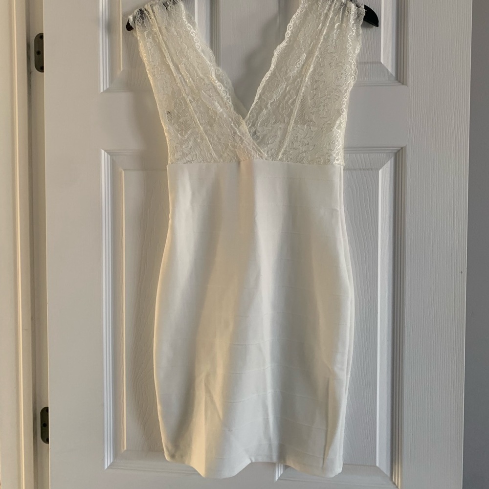 Lipsy Bodycon Mini Dress Sz 6 - Picture 2 of 7